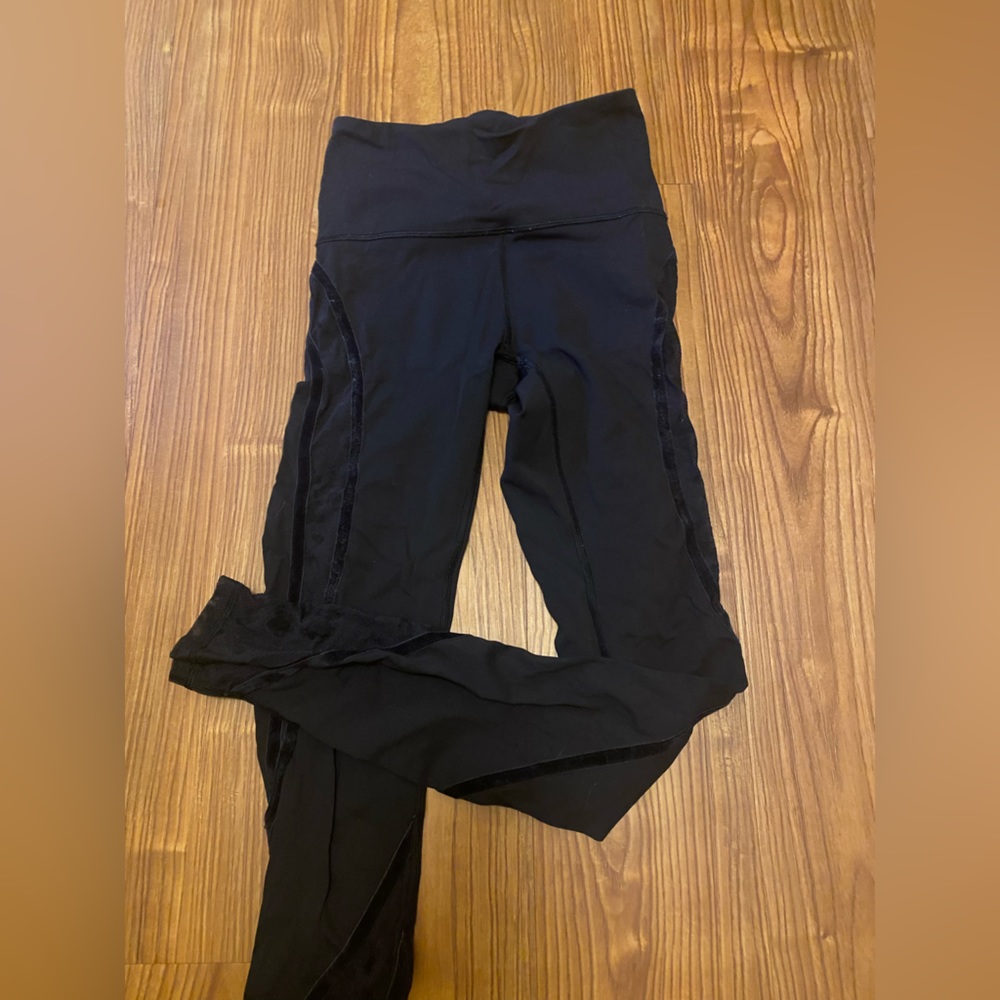 BLACK FULL LENGTH LULU LEGGINGS